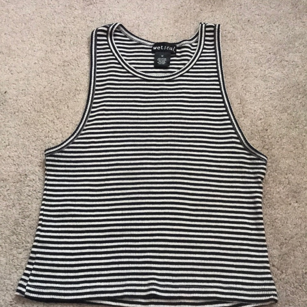 Crop top